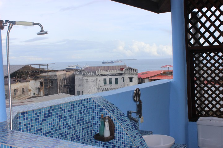 My shower and sink, with a view to the sea. It's open air but I have complete privacy.